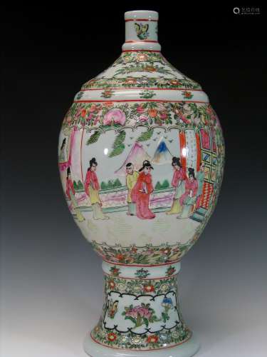 Chinese famille rose porcelain vase.