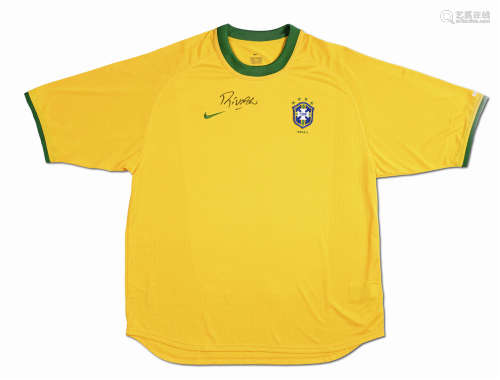 当代 巴西队里瓦尔多签名球衣