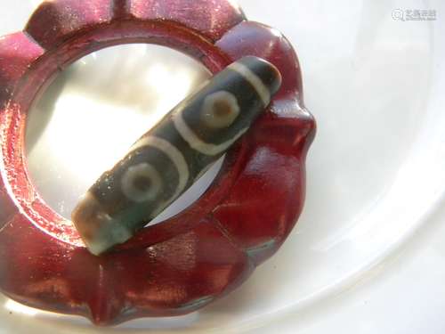 Antique Tibet Dzi Bead