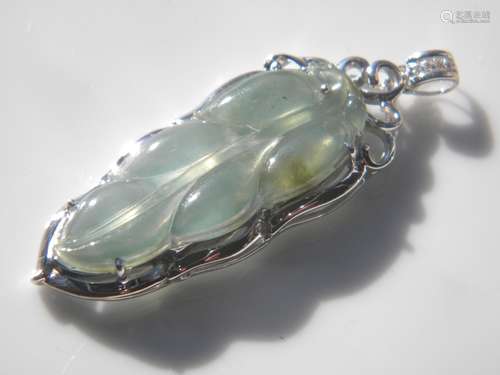 Natural Jadeite Leave Pendant