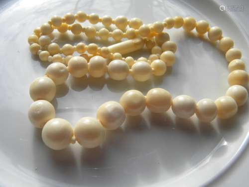 Antique Chinese Round Bead Necklace
