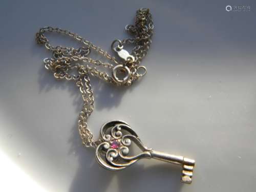 Vintage Sterling Silver Pendant and Chain
