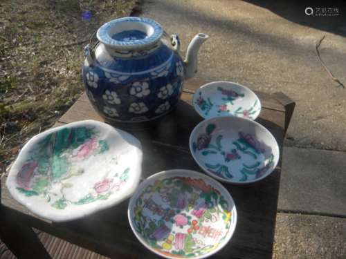 Antique Chinese Four Dishes and One Teapot