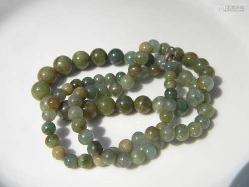 Antique Chinese Natural Jadeite Bead Necklace