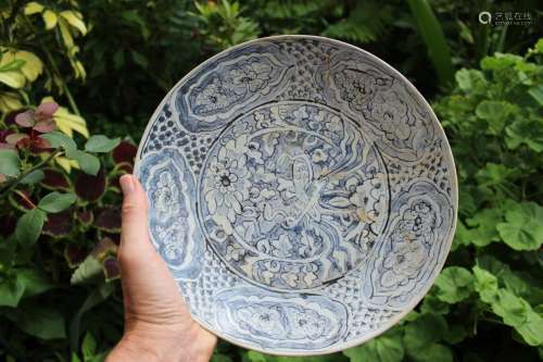 Genuine Chinese porcelain plate, Ming dynasty, shipwreck, circa 1608 AD