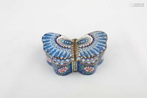 A CHINESE BRONZE ENAMEL BUTTERFLY BOX WITH COVER