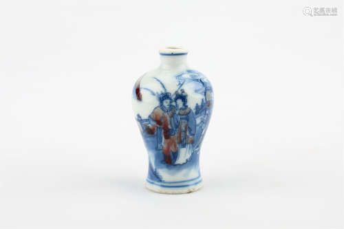 A CHINESE BLUE AND WHITE PORCELAIN SNUFF BOTTLE