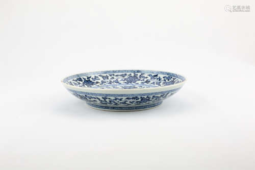 A CHINESE BLUE AND WHITE PORCELAIN 