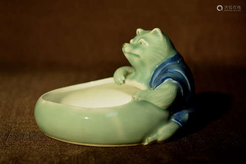 Japanese Corasha Porcelain Brushwasher with Fox