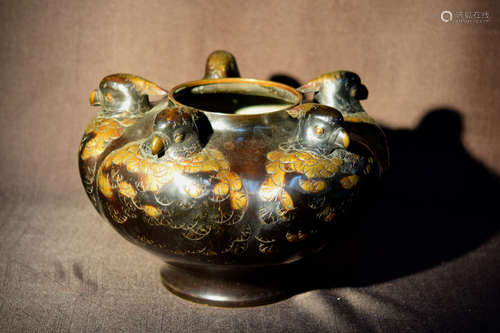 Japanese Bronze Vase with Pigeons - Gold Splash