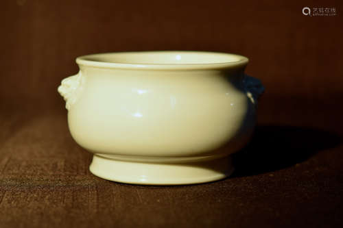 Chinese Dehua Blanc de Chine Porcelain Censer 18th cen