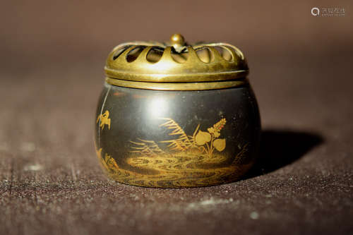 Japanese Black Lacquer Censer with Gilt Decoration