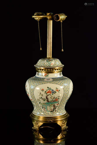 Chinese Famille Verte Porcelain Lamp