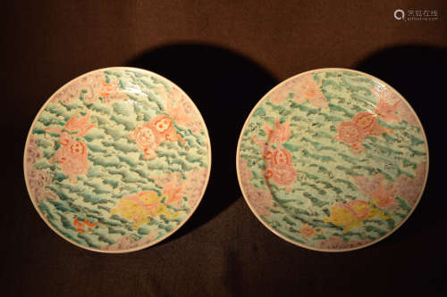 Pair Japanese Kutani Dish with Shishi Design