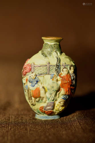 Chinese Porcelain Snuff Bottle - Molded Beauty Scene #1