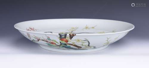 A FAMILLE ROSE FLORAL SHALLOW DISH