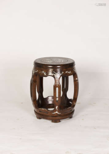 A MARBLE-INLAID HARDWOOD DRUM CHAIR