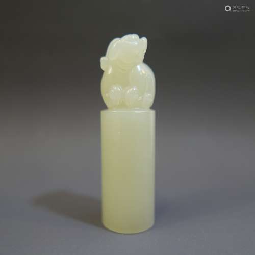 VERY FINE CHINESE HETIAN JADE SEAL - REPUBLIC PERIOD