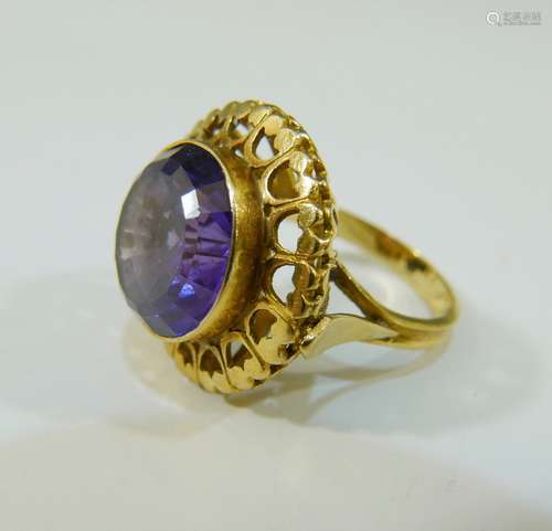 14K GOLD ALEXANDRITE RING