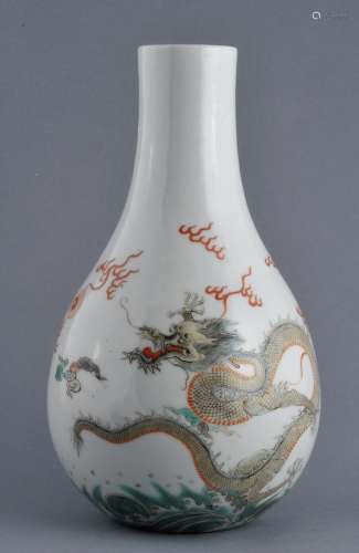 Porcelain vase. China, 19th century. Hanging gall form. Famille Verte decoration of a dragon. Yung Ch'eng mark on the base. 9-1/2