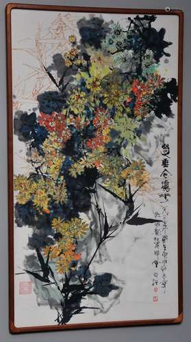 Scroll painting. China. 20th century. Ink and colours on paper. Scene of fall flowers. Signed Liang Tian Zhu (1916-2011). 39-1/2