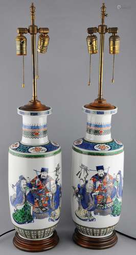 Pair of vases. China. 19th century. Roleau shape. Wu Tsai decoration of The Immortals. 17