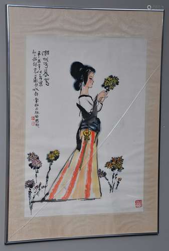 Scroll painting. China. 20th century. Ink and colours on paper. Woman in T'ang Dynasty costume holding a bouquet of flowers. Signed Su Guo Chao (born 1945). 27-1/4