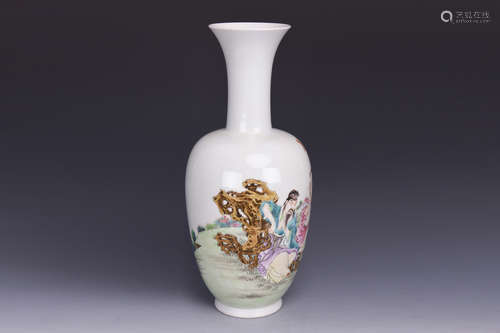 FAMILLE ROSE 'PEOPLE' VASE, GUANYIN PING