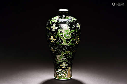 BLACK GLAZED 'DRAGON' VASE, MEIPING