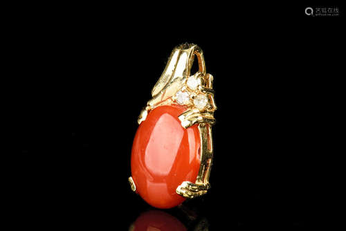 14K GOLD PENDANT WITH CORAL AND DIAMONDS