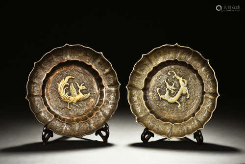 PAIR OF SILVER 'DRAGON AND PHOENIX' FLORIFORM DISHES