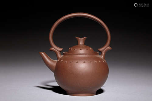 YIXING ZISHA TEAPOT WITH LIFTING HANDLE