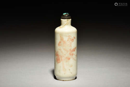 UNDERGLAZE RED 'WARRIOR' SNUFF BOTTLE