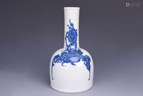 BLUE AND WHITE 'PHOENIX' BOTTLE VASE