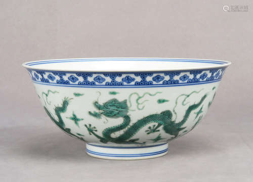 BLUE AND WHITE UNDERGLAZED GREEN 'DRAGONS' BOWL