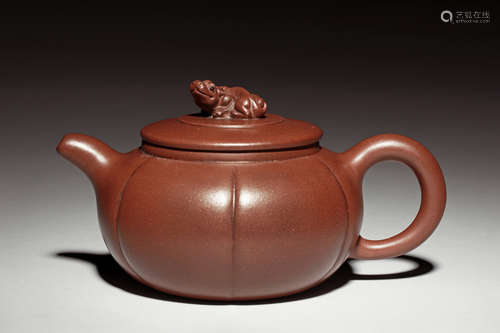 YIXING ZISHA 'MYTHICAL BEAST' TEAPOT