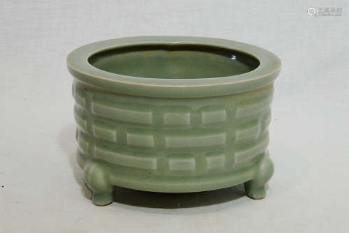 Chinese Green Celadon Tripod Porcelain Incense Burner