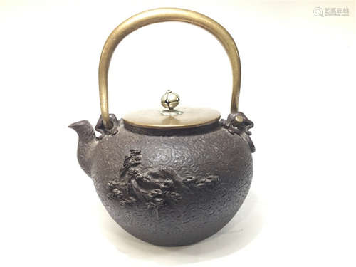 Exquisite Carving Iron Pot Japanese Artist Signed