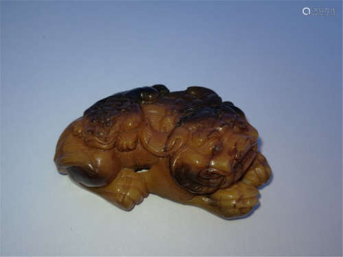 Rare 18th C. Chinese Amber Carving Beast Ornament