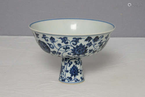 Chinese Blue and White Porcelain Stamp Cup With Mark