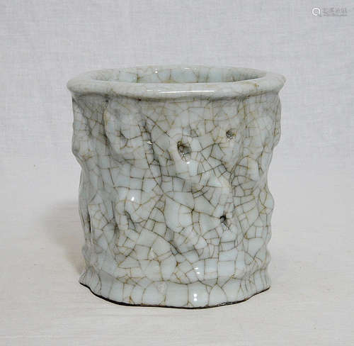 Chinese Celadon Crackle Porcelain Pen Holder With Mark