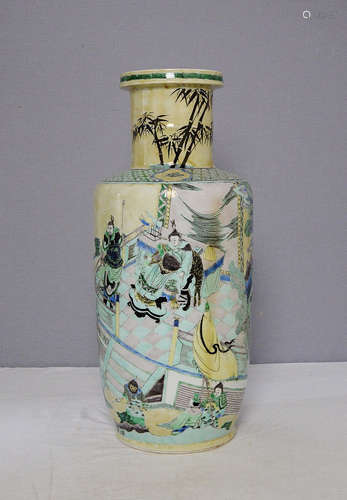 Chinese Wu-Cai Porcelain Vase