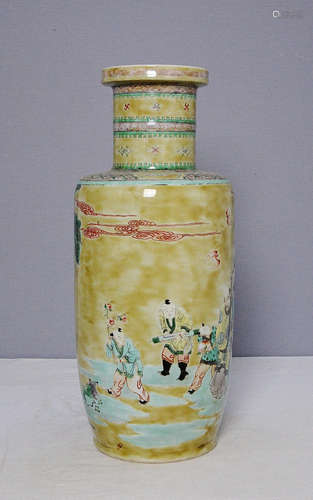 Chinese Wu-Cai Porcelain Vase