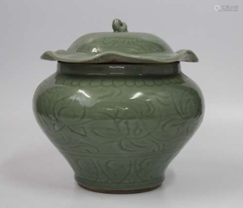 Chinese Long Quan Style Ceramic Cover Jar