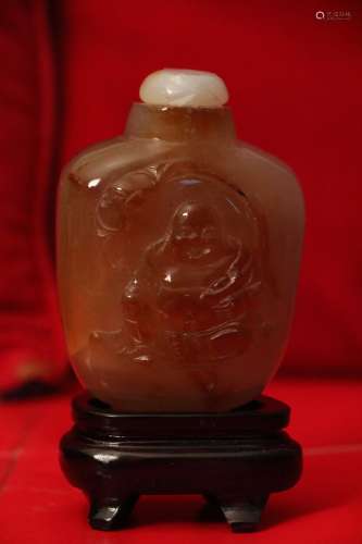 Chinese Agate Snuff Bottle w/ Buddha