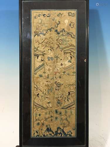 ANTIQUE Chinese Embroidery Panel in Frame, late 19th century. 23