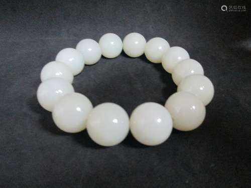 OLD Chinese White Jade Bracelet with 14 Beads,  each bead dia. 1.6 cm