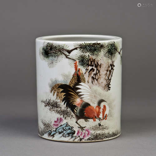 A CHINESE FAMILLE ROSE PORCELAIN BRUSH POT