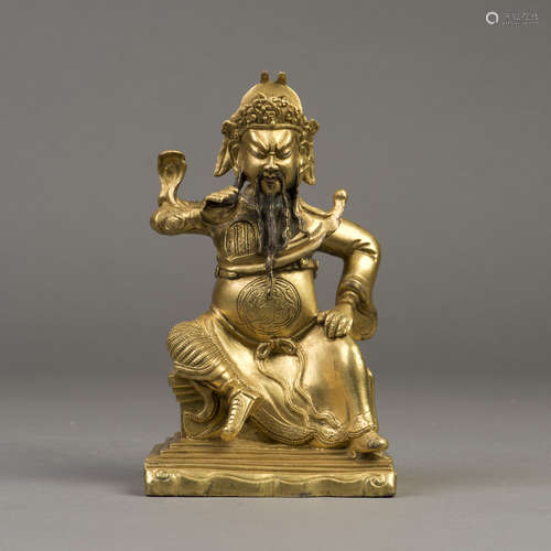 A GILT BRONZE SCULPTURE OF GUAN GONG