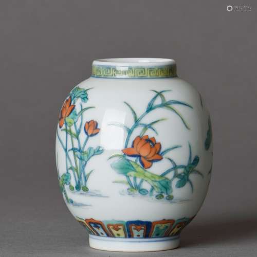 A DOUCAI PORCELAIN JAR